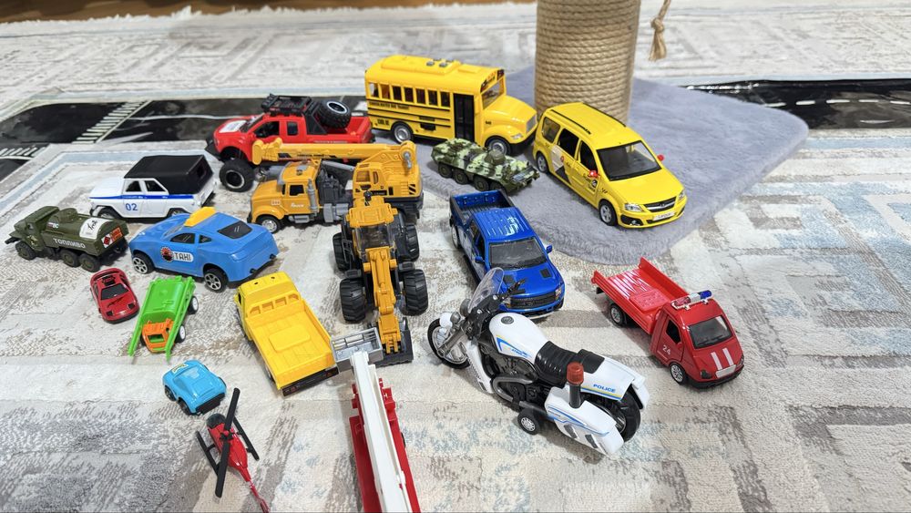 Игрушки, машинки