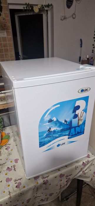 Frigider minibar LDK BC 68, Clasa A+,Capacitate 67L, H 64cm, alb (NOU)