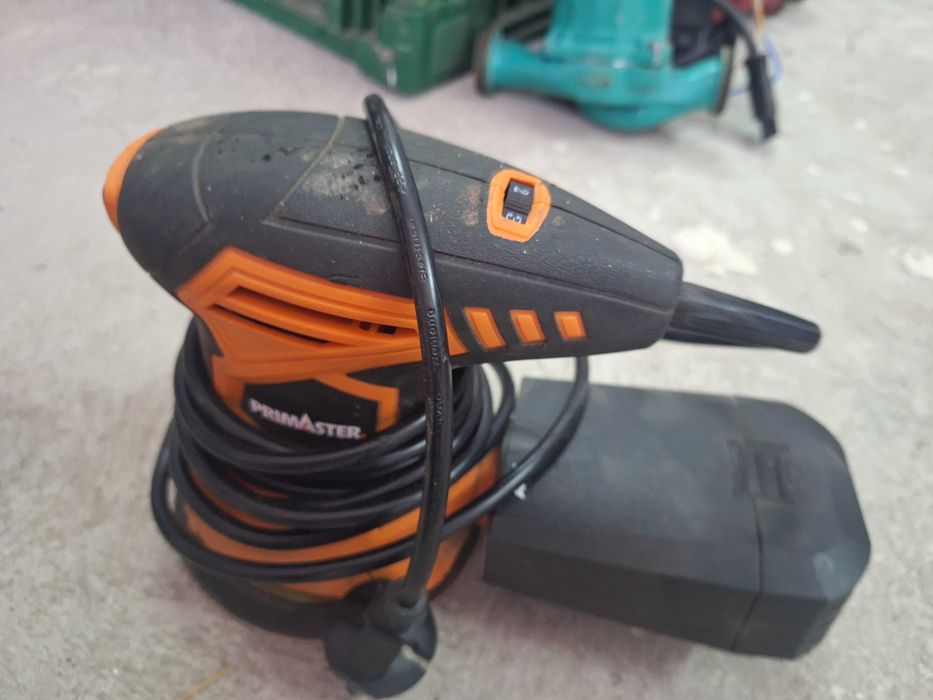 Продавам електрическа машина за шкурене.