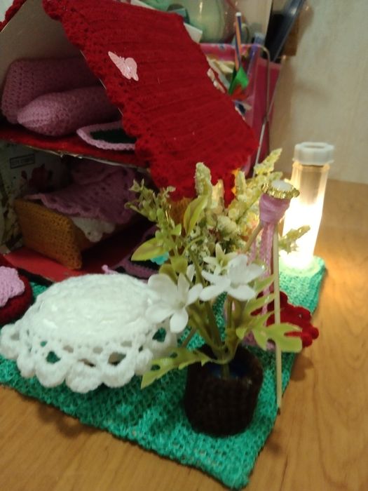 Вязаный домик для кукол