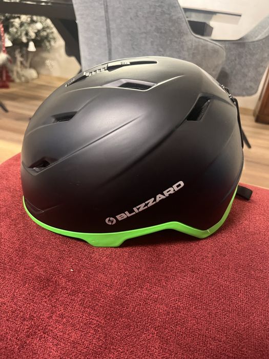 Ски каска за деца