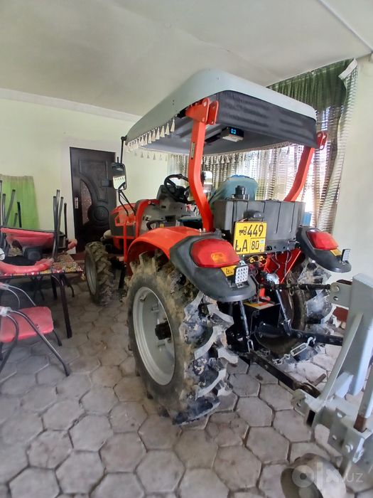 Traktor 404 ideal holatda