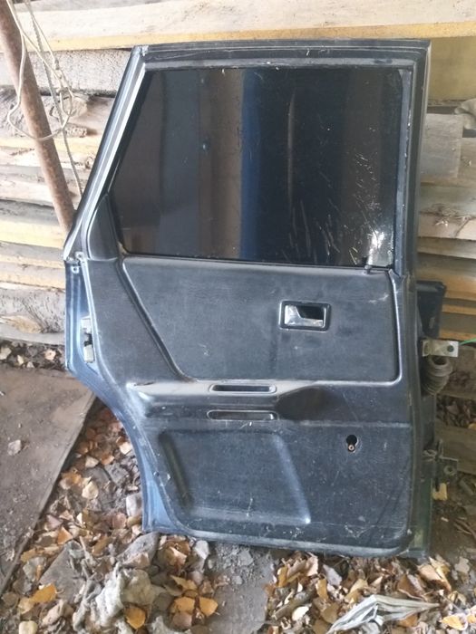 Продаю дверь от Ауди 80 Б3