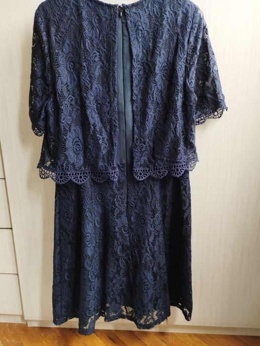 Дантелена синя рокля