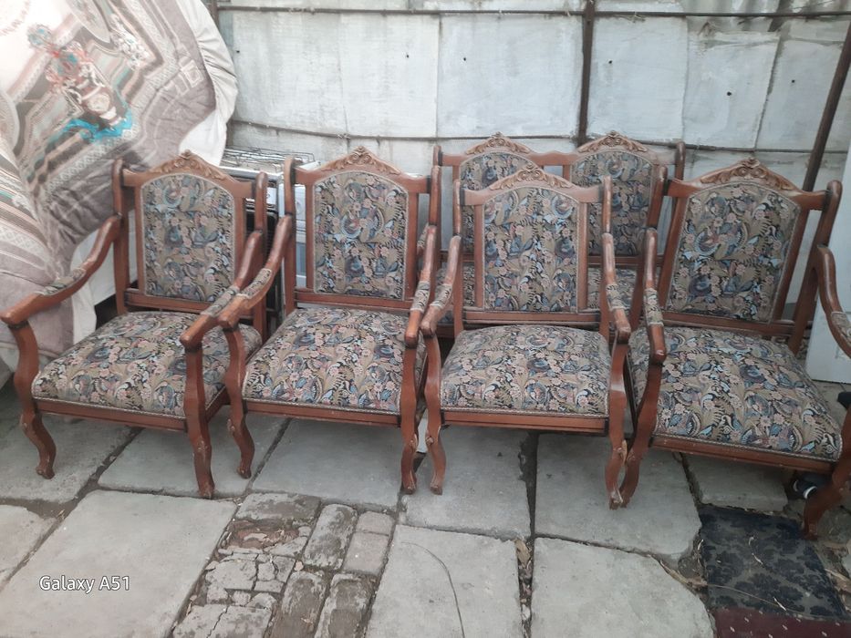 Продаются стулья.4 шт