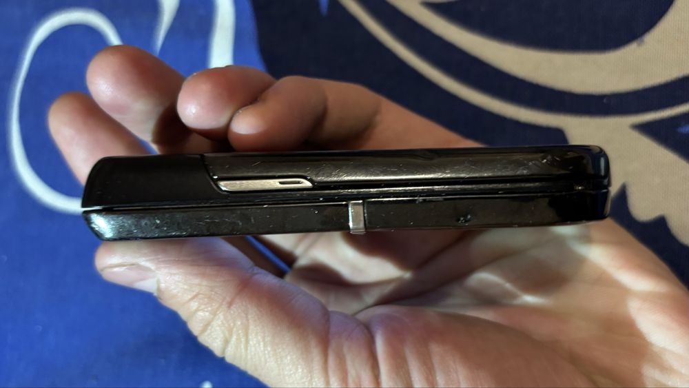 Nokia 8800 в идеальном состяний  8600