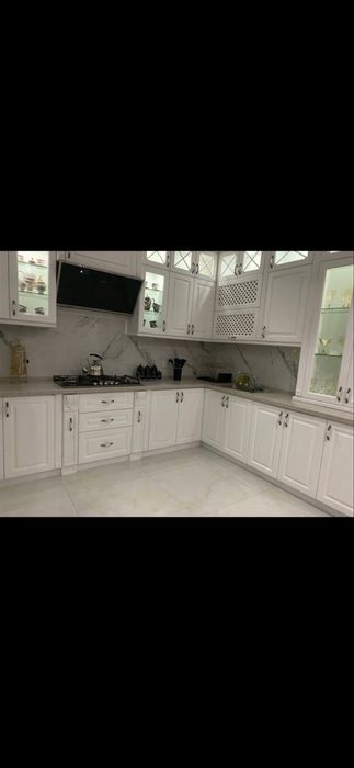 Продам кухонный гарнитур б/у. Без техники