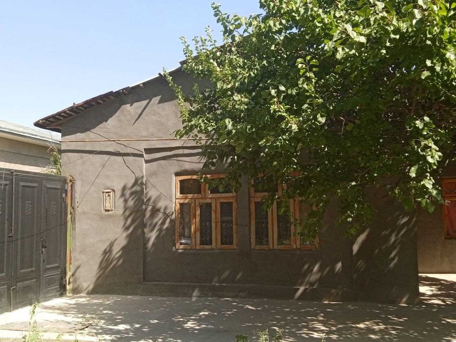 Срочно ховли сотилади