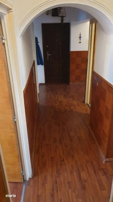 Vezi Video! Foarte Spatios! 4 camere Cf 1, 91 mp, Calarasi - Bariera