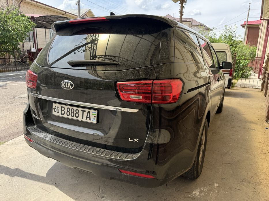 Kia carnival Sedona