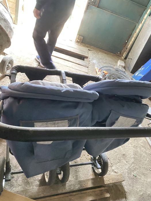 Коляска для двойня