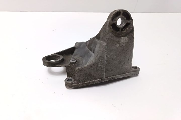 Suport cutie de viteze dreapta 8D0399114L Audi A4 B5