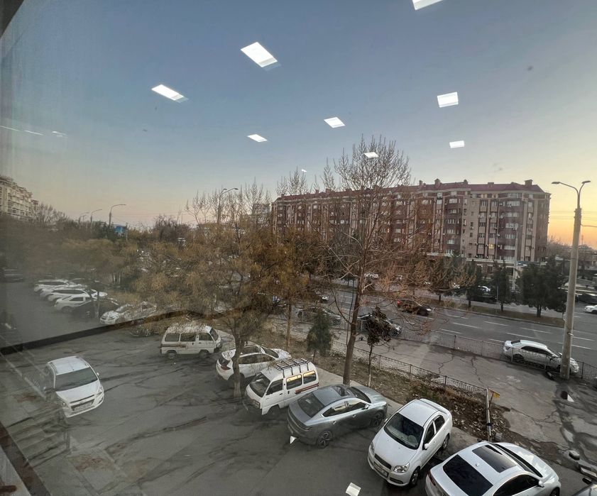 Аренда Под Офис или Салон Алайский! 28м2 Вдоль Дороги! 600$