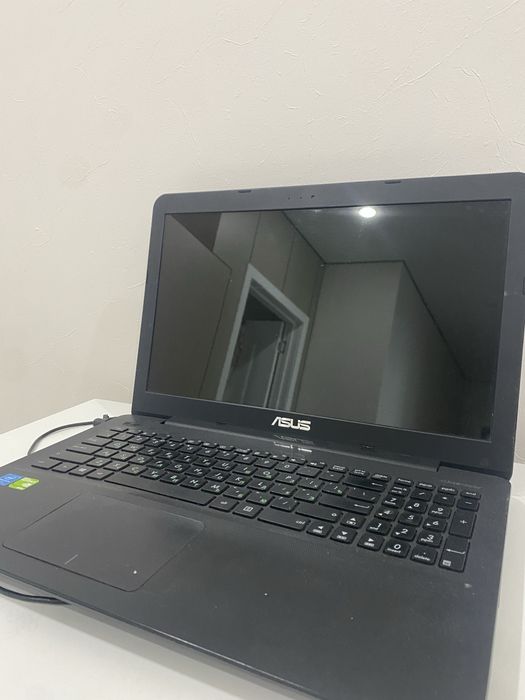 Продам ноутбук Asus б/у