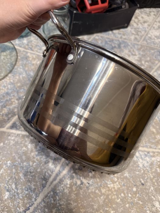 Продам кастрюлю