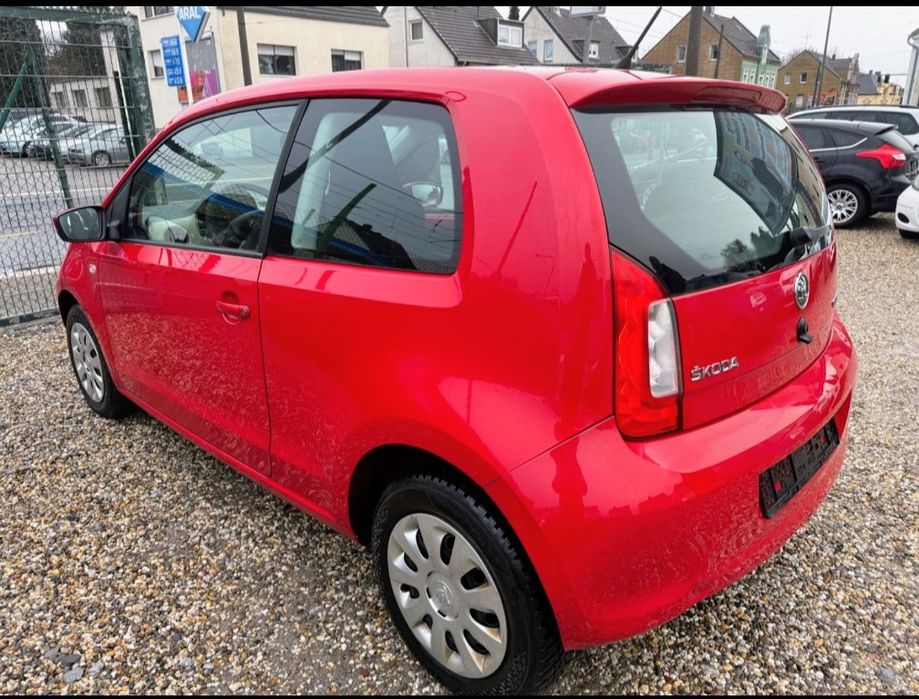Skoda CitiGo 1.0Mpi 60cp E5 114000 km Înmatriculată Ro Navi,Distonic