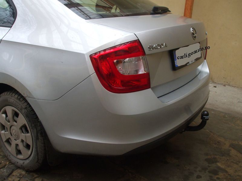 carlig remorcare skoda rapid 5 usi 2012 - ..