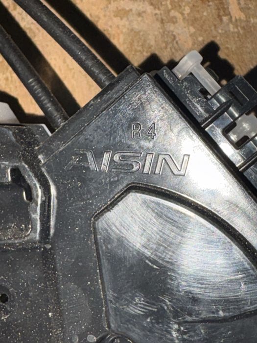 Toyota Rav 4 2022 година Брава Предна Дясна Врата