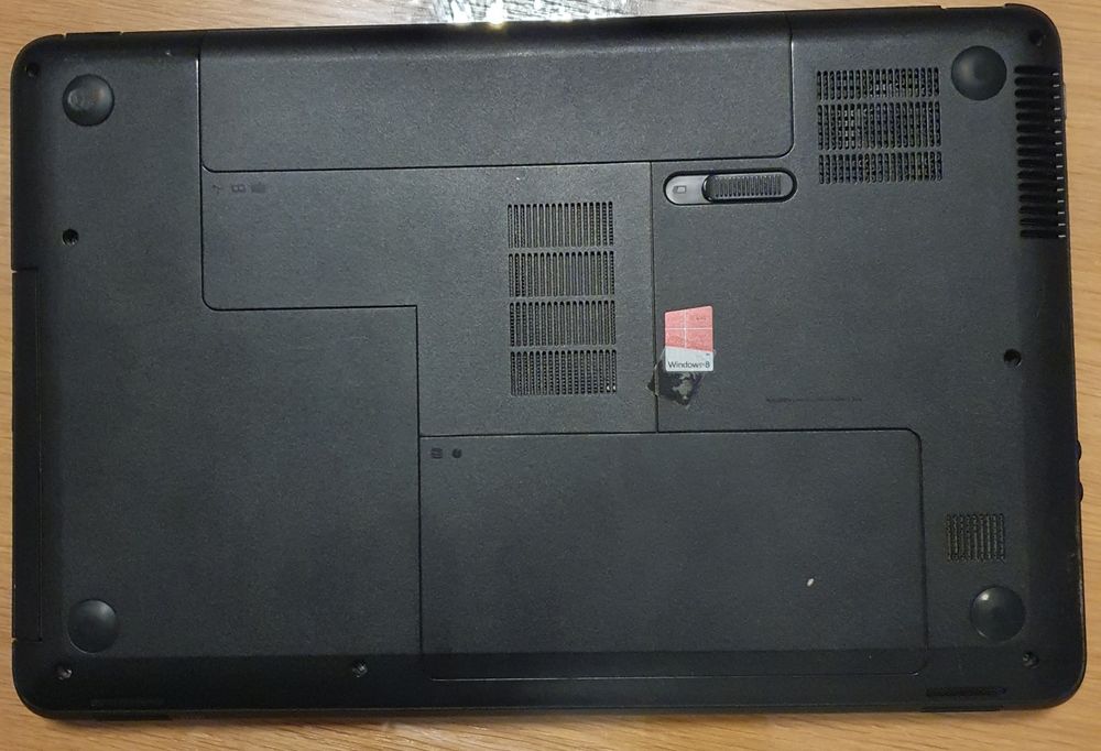 Laptop  HP250 G1