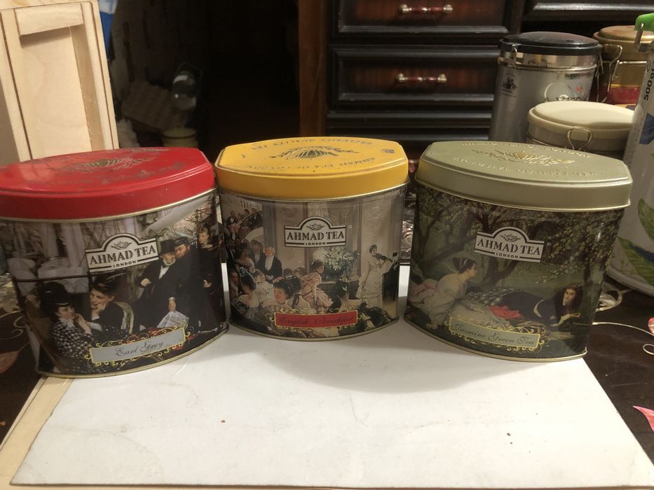 Жестянные баночки разные