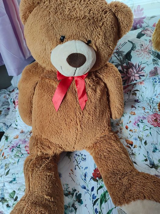 Големи плюшени играчки