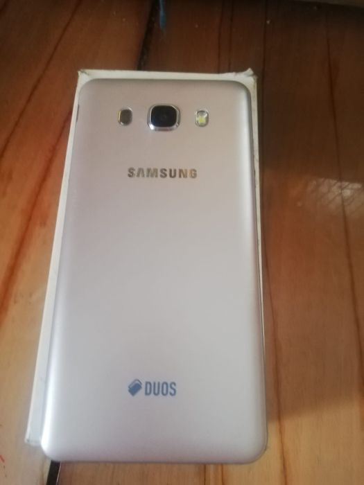 Продам  2 телефона на запчасти