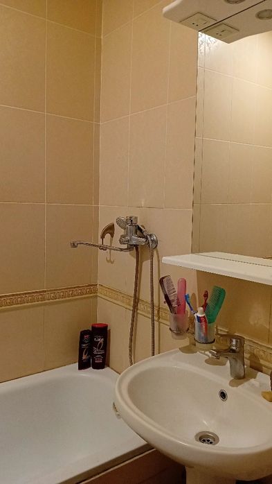продам 3х ком. кв.в 9мкр дом 49