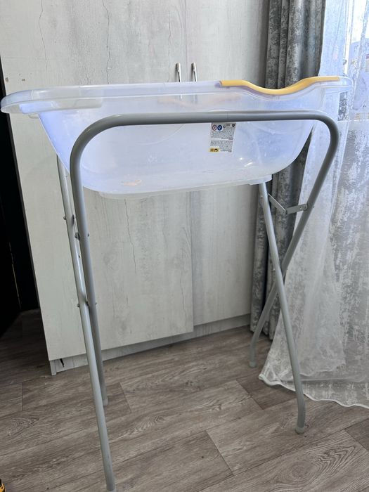 Продам ваннночку с подставкой