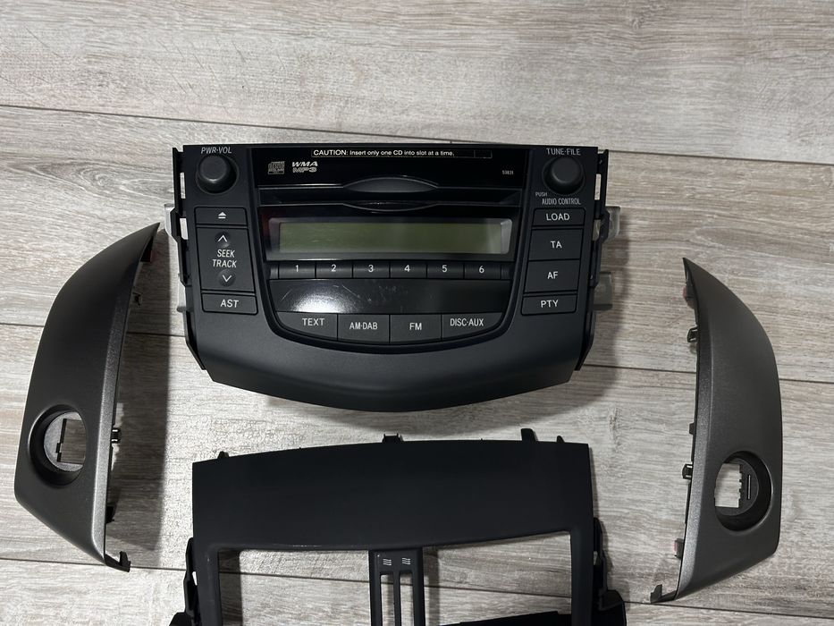 Магнитола RAV-4 штатная