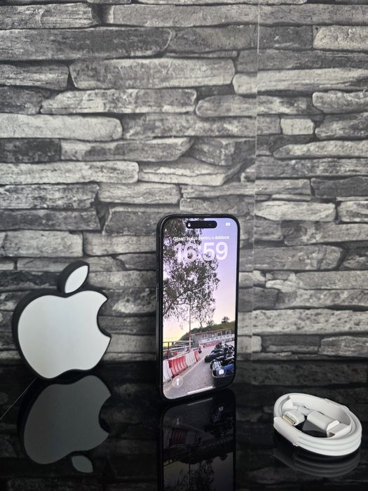 iPhone 15 100% baterie