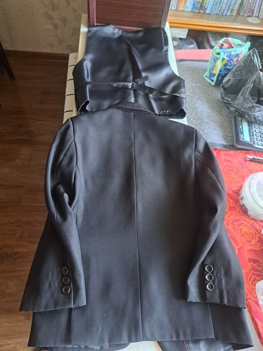 Школьный костюм тройка для ученика