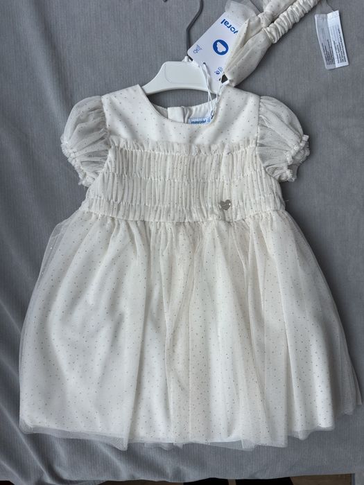 Бебешки детски рокли на Guess и Mayoral