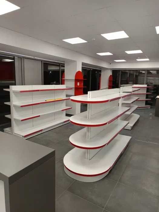 Търговско оборудване за хранителен магазин - стелажи, кошници, колички