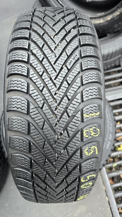 2 anvelope iarnă Pirelli 185/50/16 - 7 mm