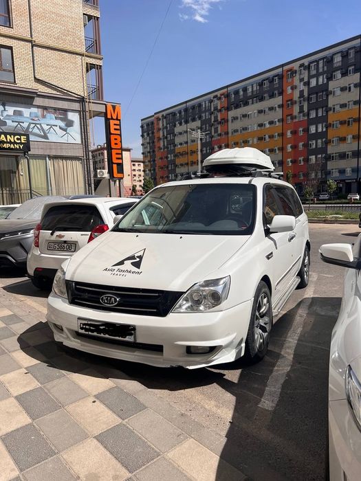 Кия карнивал 2 позиции 2.9 турбо дизел лимузин