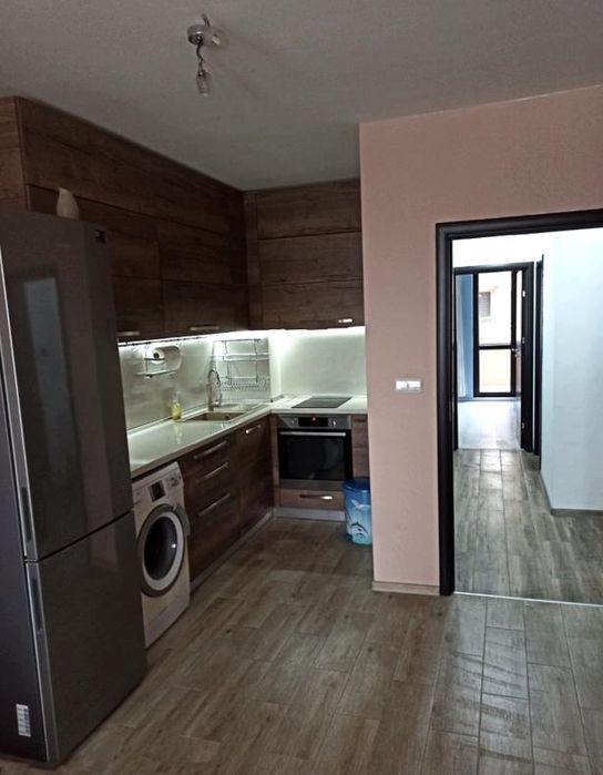 Дава се под наем Тристаен апартамент в Пловдив, Южен - 70 кв.м за 365 € - Снимка #1