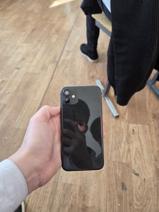 iPhone 11 ГБ 128