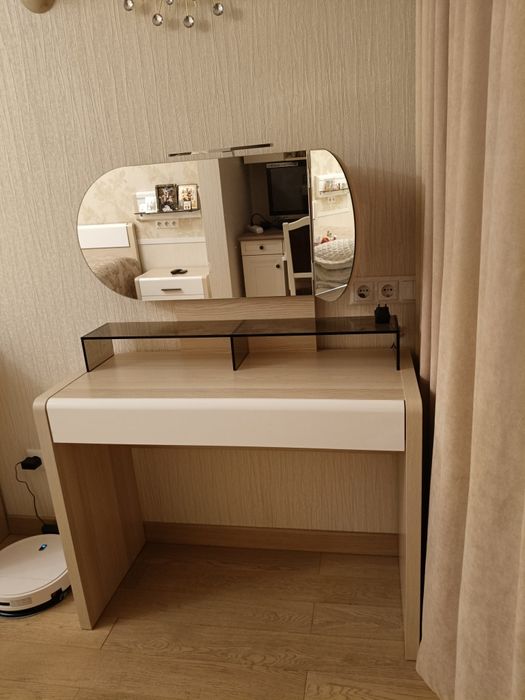 Продам спальный гарнитур