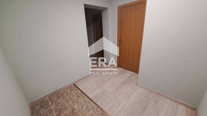 Продава се Двустаен апартамент в Русе, Дружба 3 - 69 кв.м за 518 €/кв.м - Снимка #2