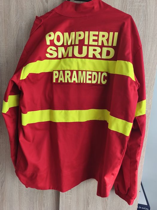Ținută cadre Pompieri SMURD completă! Geaca iarnă cu mâneci detașabile CADOU!