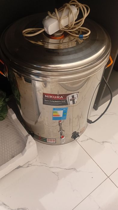 Fast food apparatlari sotiladi