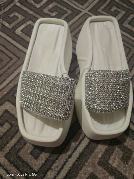 Шлепки новые  размер 36,37