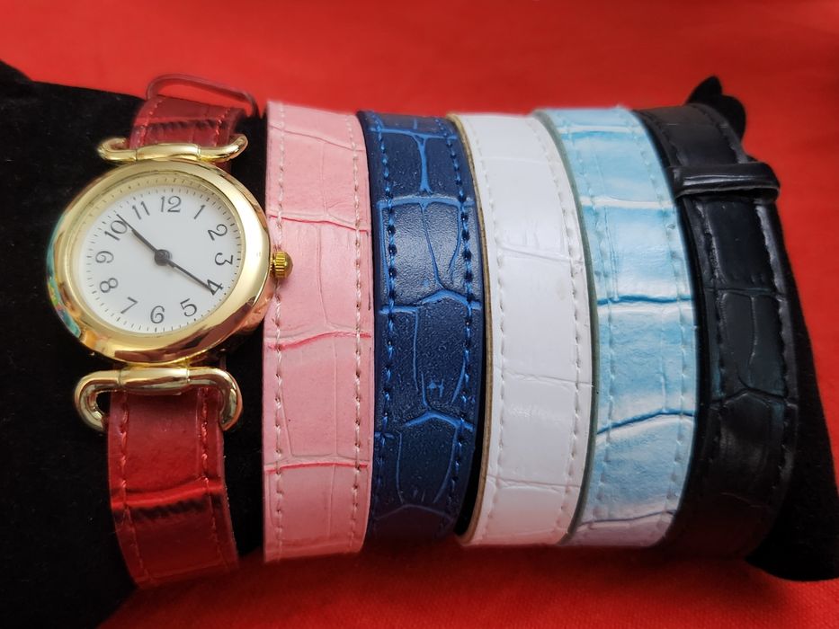 Ceas dama cu diverse curele