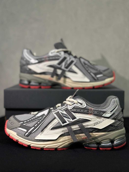 Продам кроссовки хорошего качества