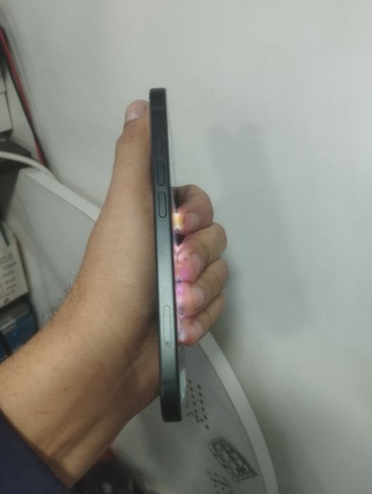 iphone 15 ozi by pas qilingan