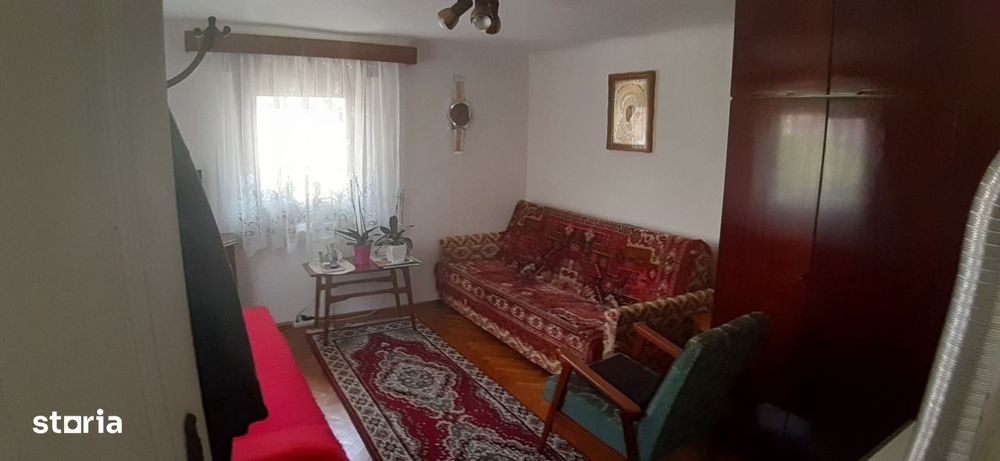Vindem casa Codlea, Central