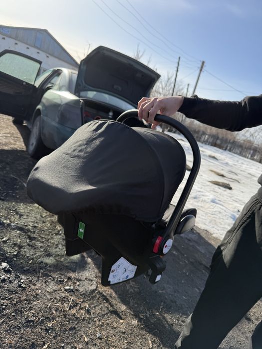 Продам автокресло