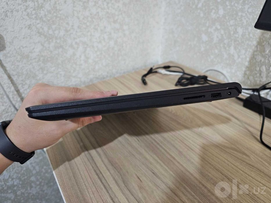Срочно дёшево ноутбук Dell Inspiron 3530 | i5-1334U | 12/512GB | FHD
