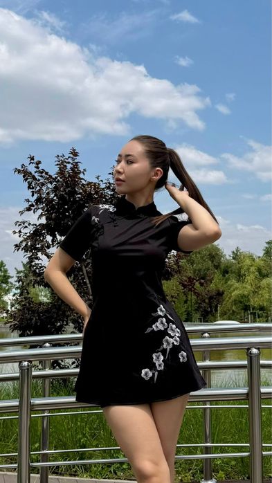Женские платья и двойки