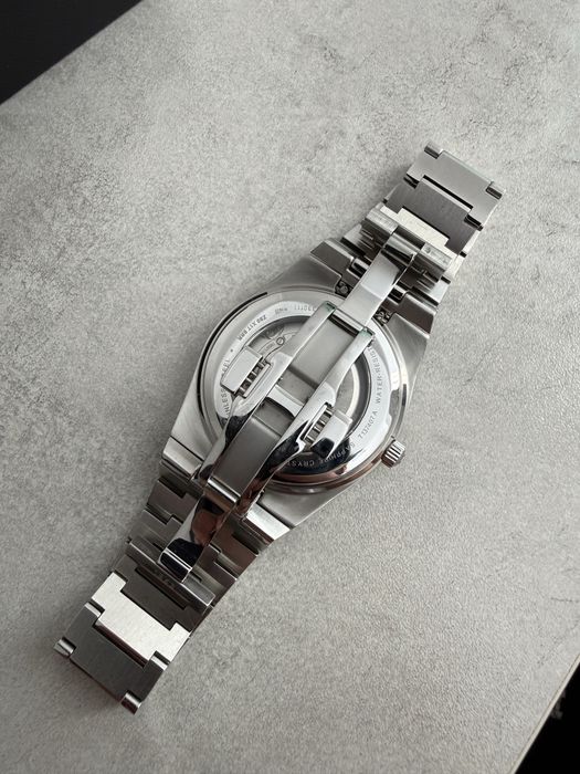 Tissot PRX в идеальном состоянии